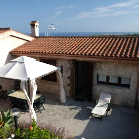 Cinzia Vista Mare Holiday home